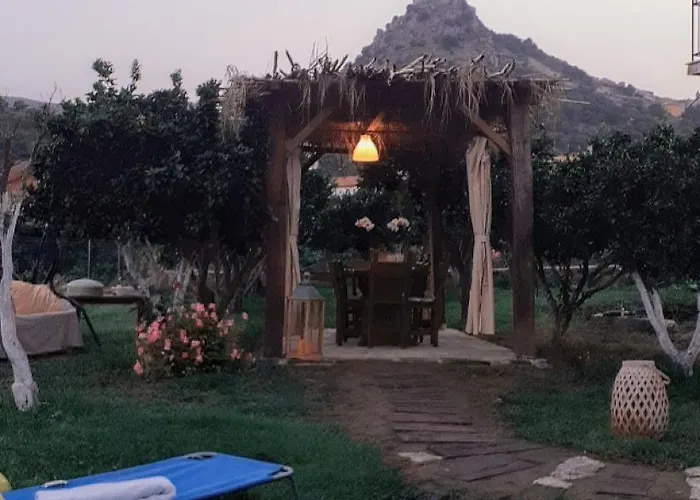 Da Laura بيت ضيافة Bottidda